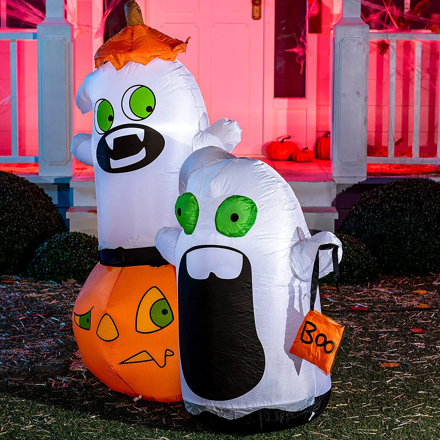 Joiedomi 5ft Halloween Naughty Ghost with Pumpkin Cap and a Gift Bag - Halloween Decorations - Image 2